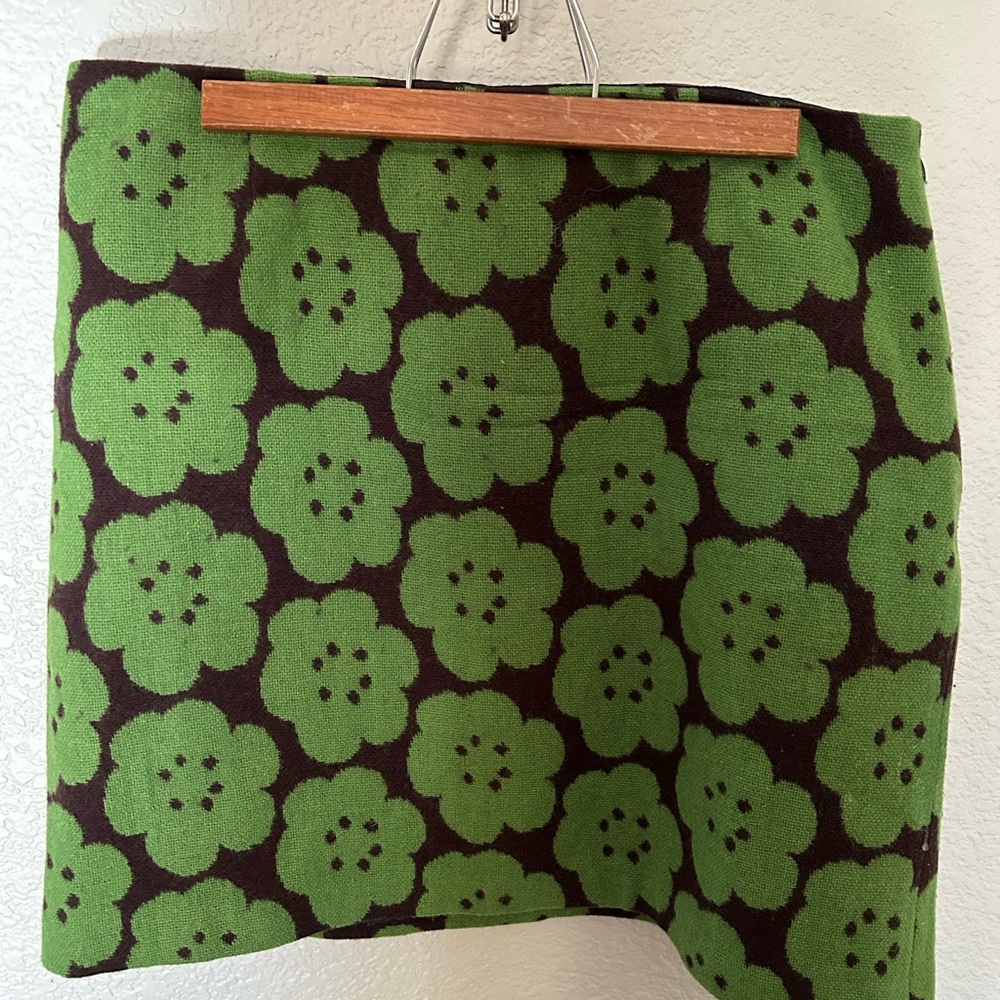 EUC wool Boden skirt! Classic style, retro print.